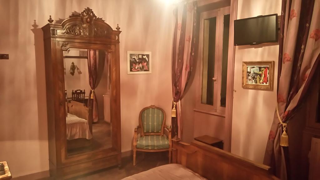 Chambres D'Hotes Chateau De Serans - Atelier Balias Ecouche Luaran gambar